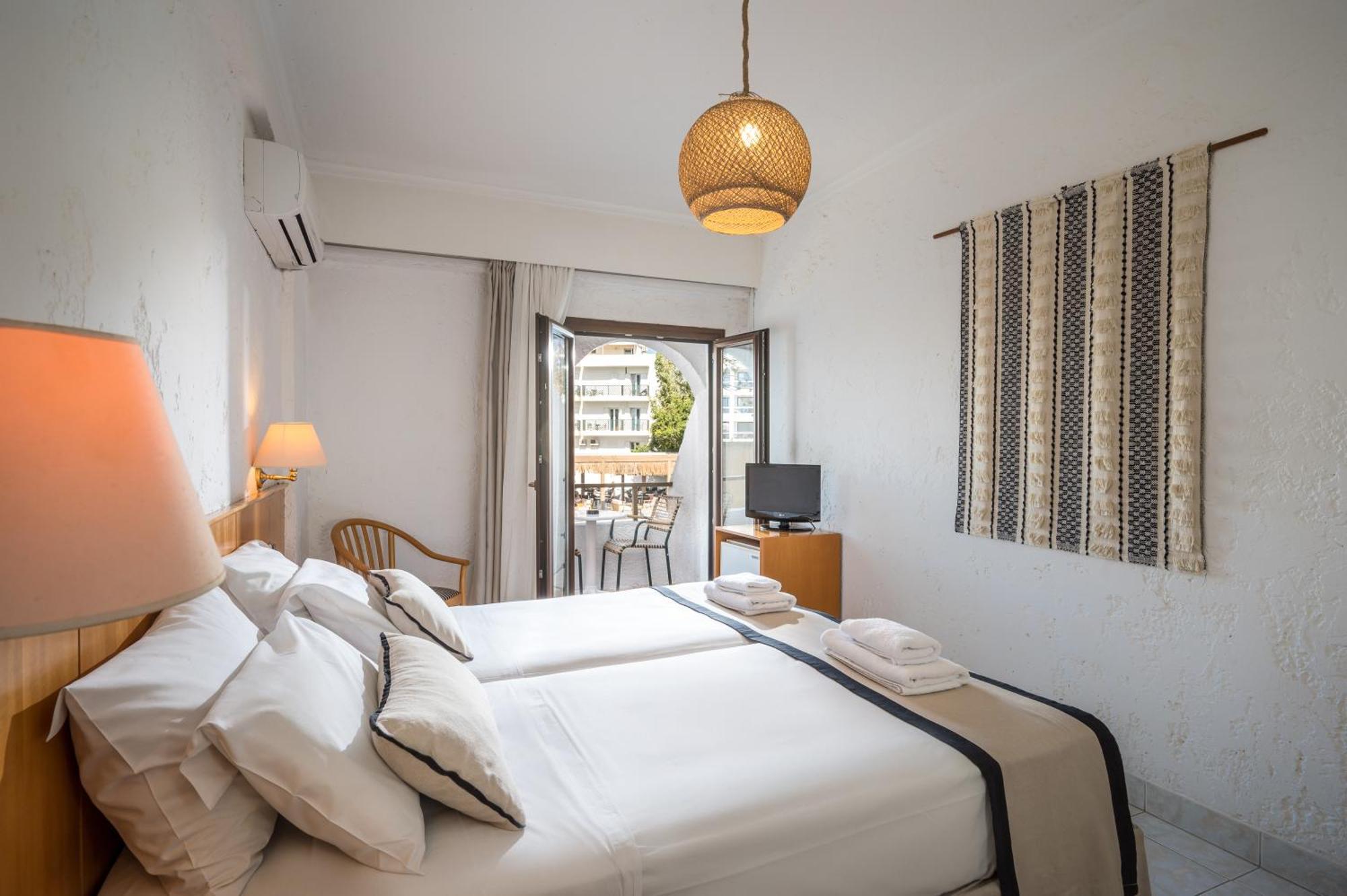 Heronissos Hotel Херсонисос Екстериор снимка