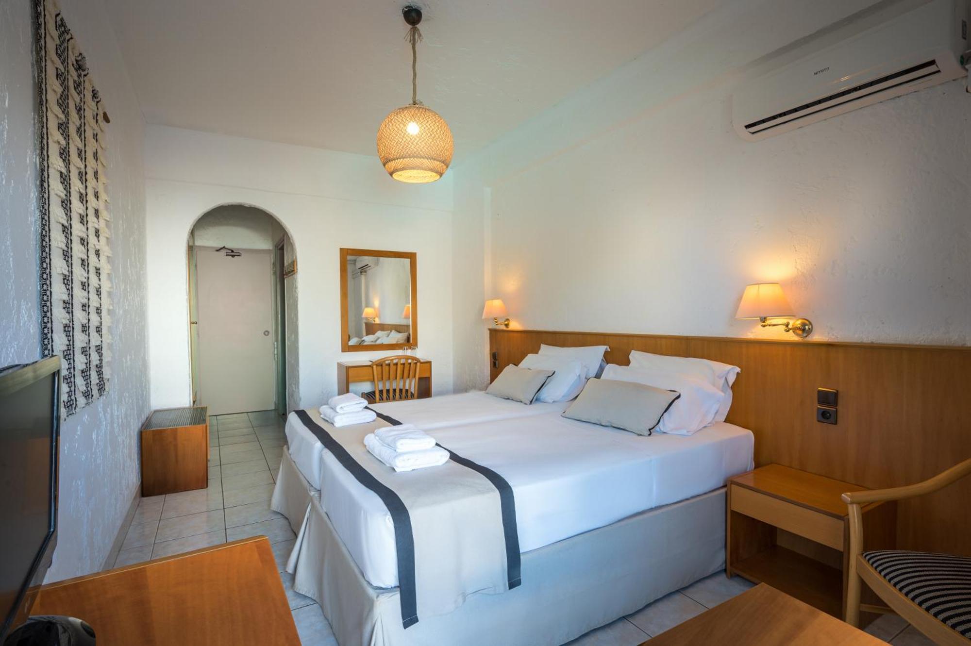 Heronissos Hotel Херсонисос Екстериор снимка